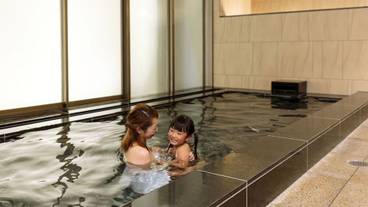 屋内スパ浴槽 / 1