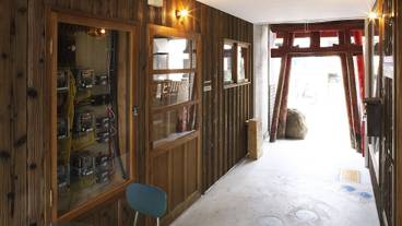 施設の入り口 / 5