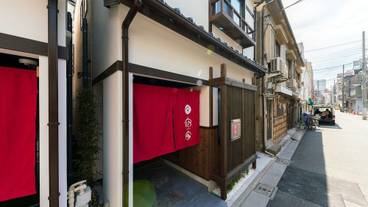 施設の入り口 / 6