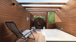 [本館] サウナ露天風呂付き洋室ツイン (禁煙)