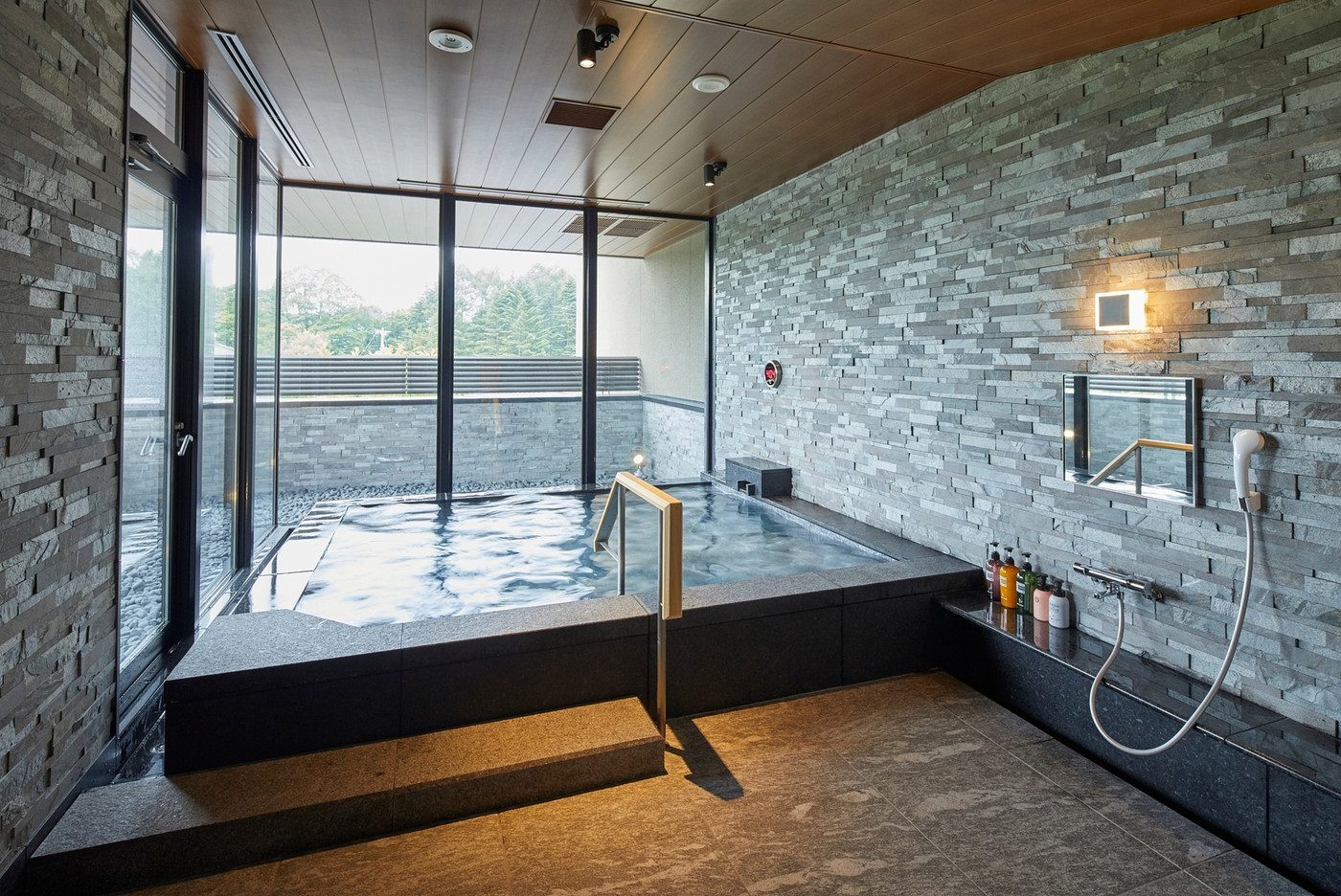 敷地は5ヘクタール超！自然豊かな塩沢エリアでゆったりステイ3499656