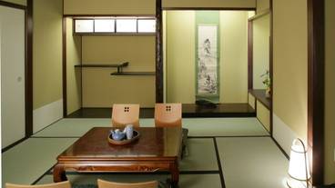 客室内のダイニングエリア / 27