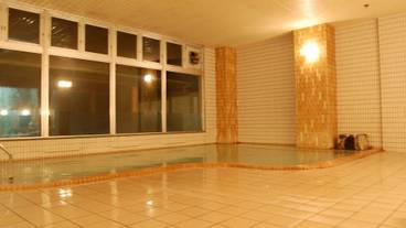 屋内スパ浴槽 / 1