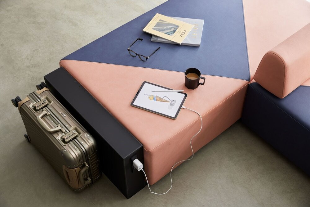 ロビーラウンジ