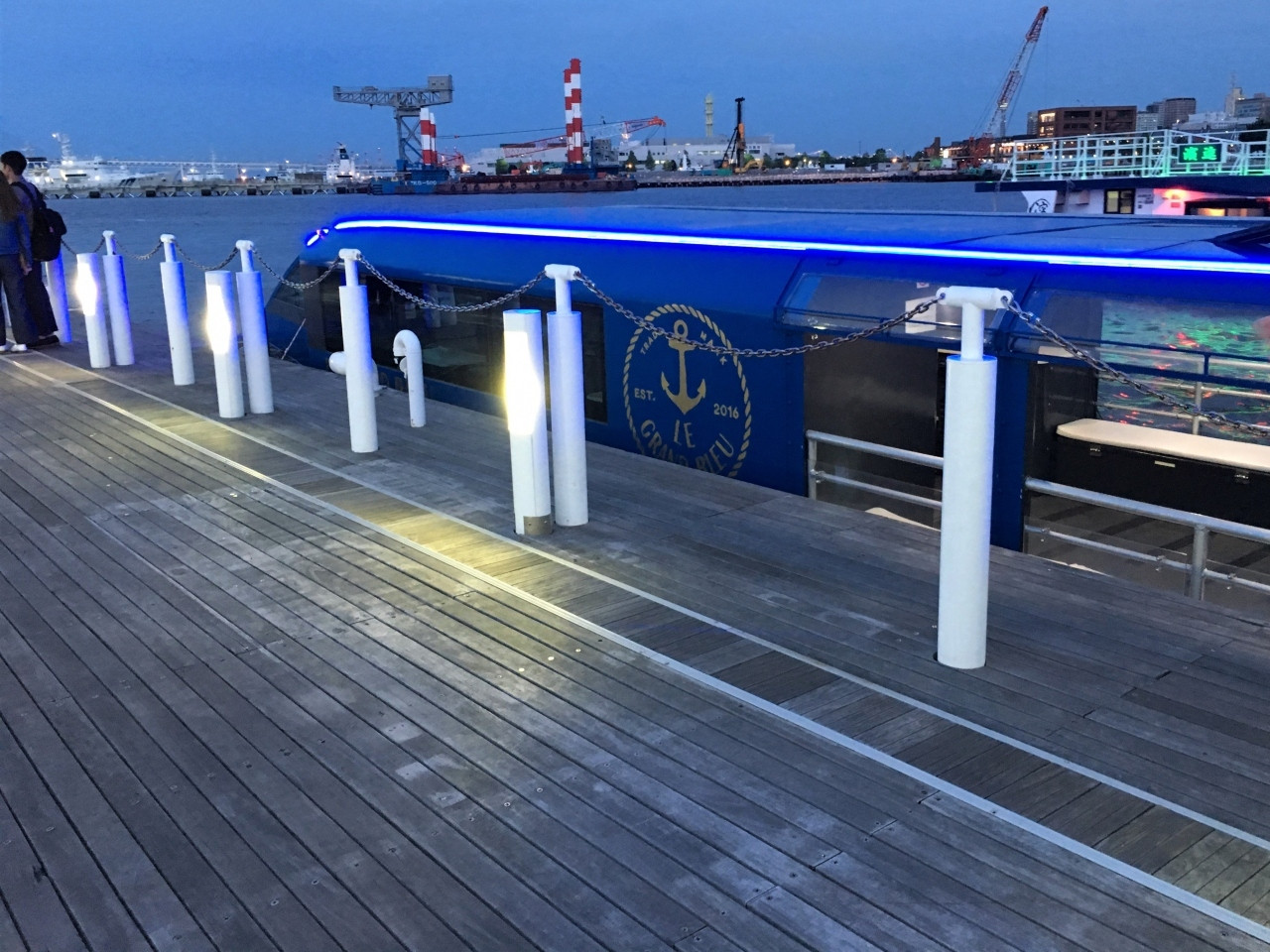 非日常を感じられるクルーズ船3956536