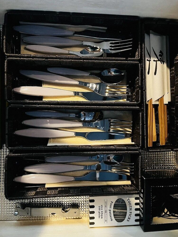 客室内のダイニングエリア