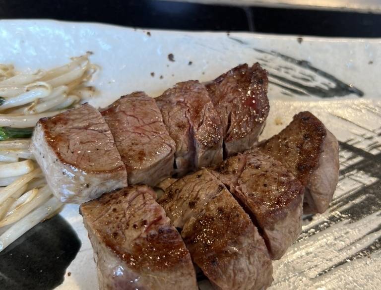 鉄板焼きステーキ / 2