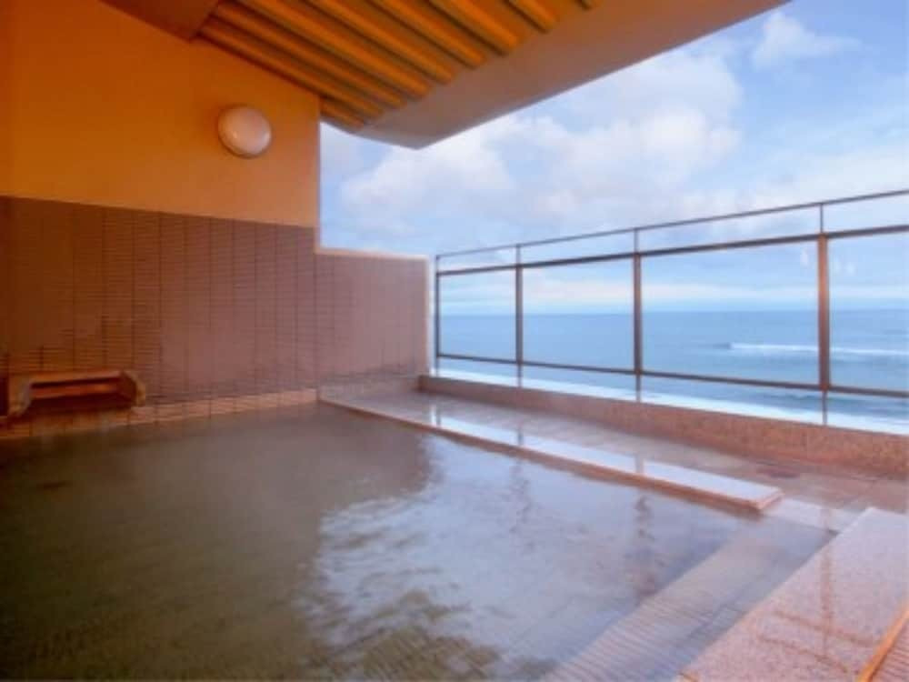 約1世紀に渡り愛された老舗旅館でのんびり過ごす3977394