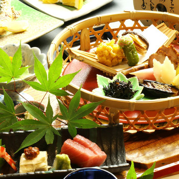 静かな空間でいただく、自然の息吹を感じる創作料理3961264