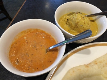 「ナーガ・ラジャ」料理 857802 自慢のカレー、チリサンボルとジャガイモのカレー。同地区では随一のレベルを誇るカレー。美味です！！