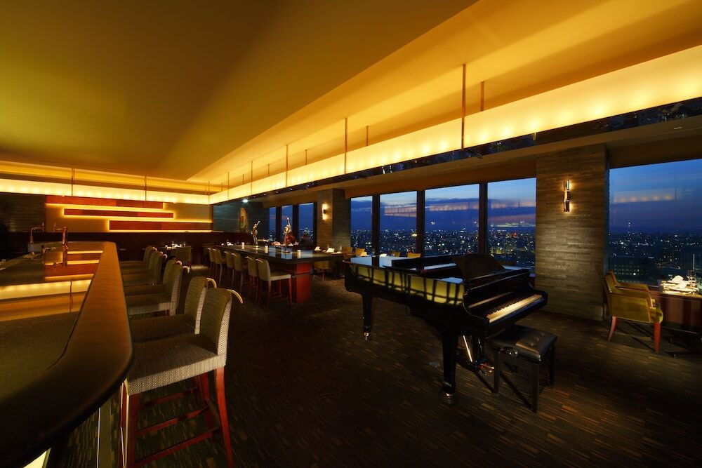 お部屋やレストランから夜景を眺められる駅近ホテル3982620