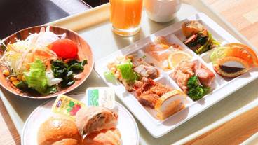 朝食ビュッフェ / 5