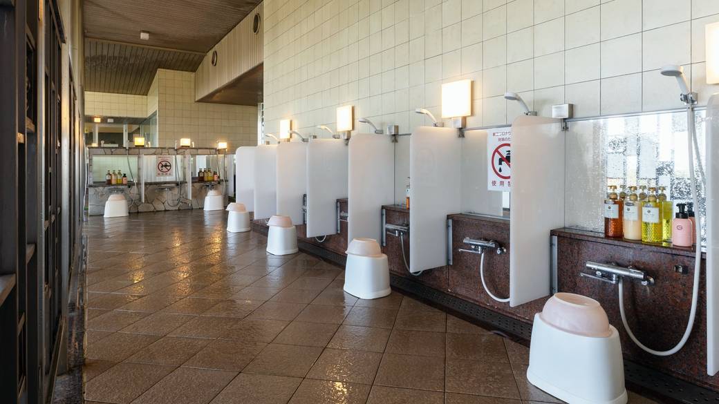 大浴場の洗い場 / 4