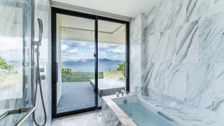 クリフヴィラ　専用プール付　天然温泉＆ラウンジ利用込