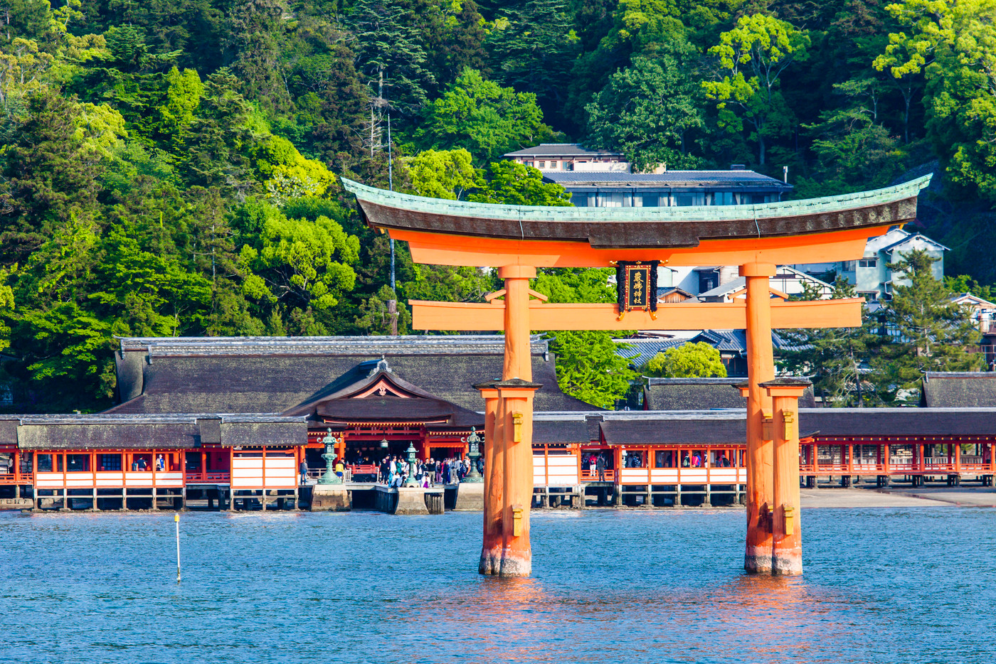 Miyajima, Famous big Shinto torii 