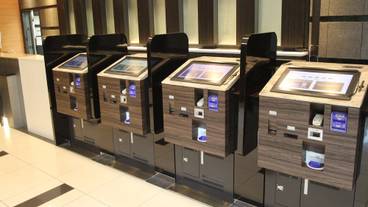 チェックイン / チェックアウト キオスク / 1