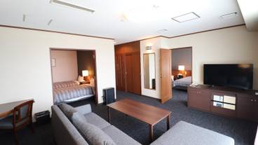 リビングフォース / 3