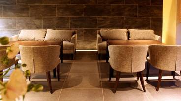 ロビー応接スペース / 2