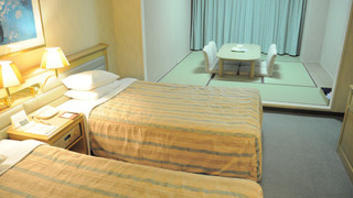 トラディショナル 4 人部屋 禁煙