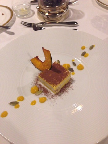 「チミケップホテル」料理 1058800 カボチャとタラバガニのティラミス