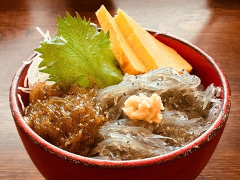 「海鮮丼屋 海舟 早川漁村店」 料理 83450905 