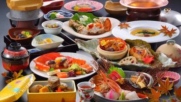 食事・飲み物 / 4