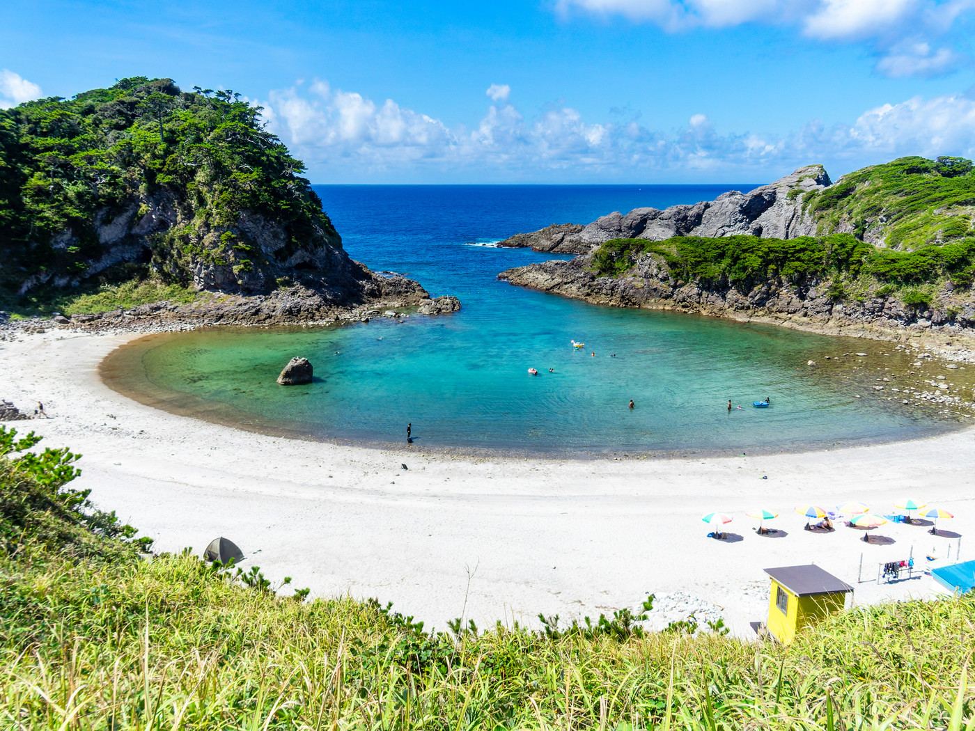 穏やかな海に時を忘れる「式根島（しきねじま）」4255579