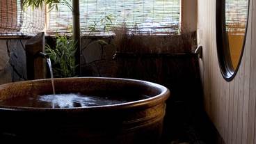 城崎温泉 喧噪の隠れ家 月のしずく(キノサキオンセン ケンソウノカクレガ ツキノシズク) / 4