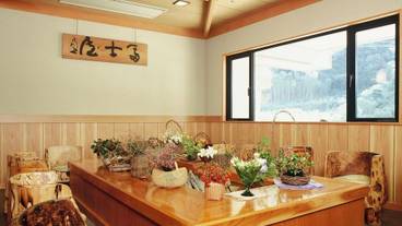 ロビー応接スペース / 4