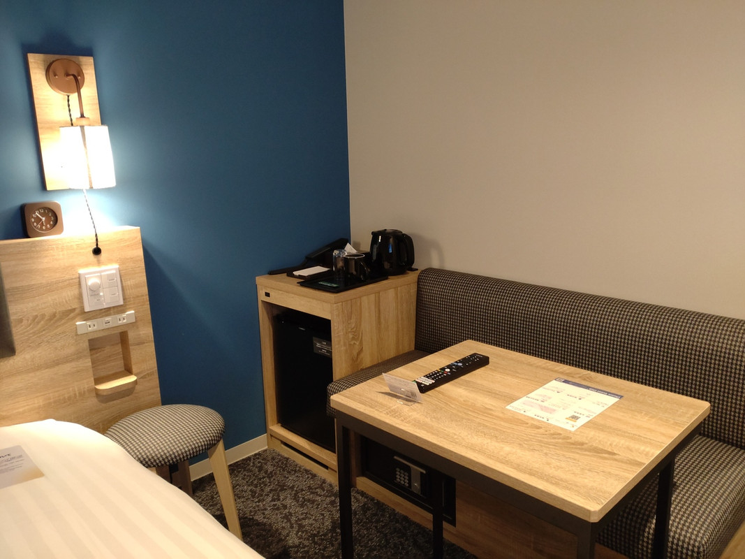 コンフォートホテル高松_ベンチシート