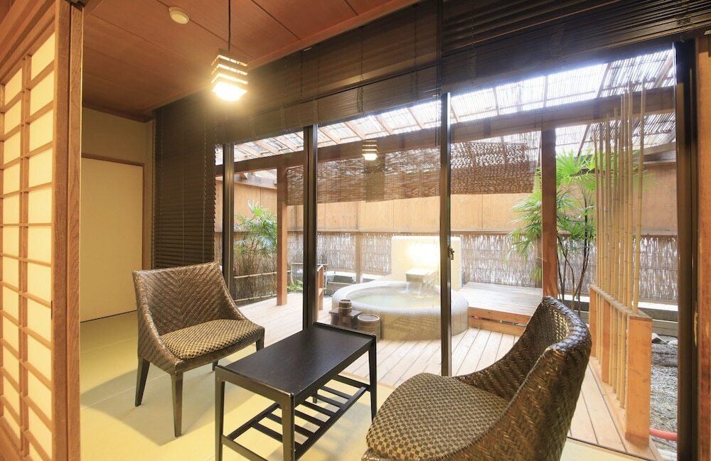 21時間ステイも可。露天風呂や薬石浴で温泉の恵みをたっぷりいただく3450641