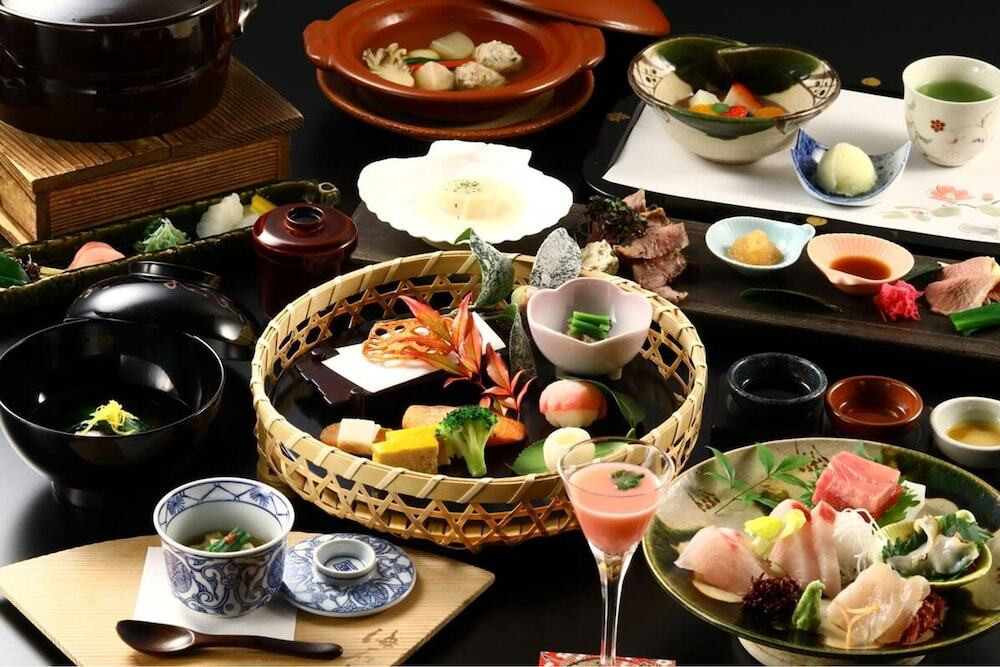 露天風呂付きの客室で楽しむ本格会席料理でワンランク上の寛ぎ3926420