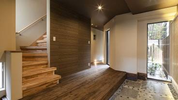 内部エントランス / 3