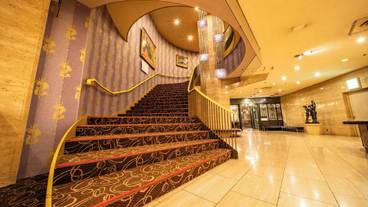 内部エントランス / 2