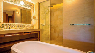 プレミアム ルーム シングルベッド 2 台 ガーデンビュー タワー (プレミアムラナイルーム)