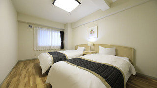 [禁煙] 洋室 (ベッド4台)/オーシャンビュー