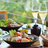 五感で愉しむディナー
心ゆくまで味わう美食 / 1