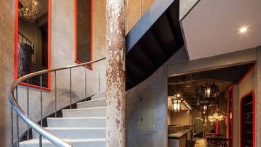 内部エントランス / 2