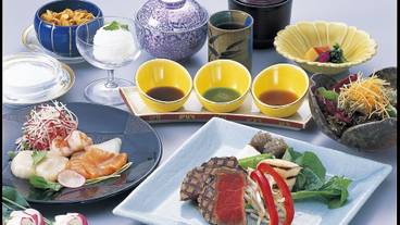 食事・飲み物 / 8