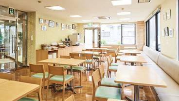 朝食スペース / 8