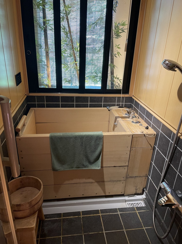 水明の間のバスルーム