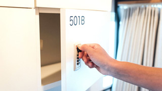 [プライベートルーム] 二段ベッド2名用 [シャワー&トイレ共用] 禁煙