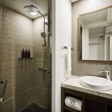 シャワーブース / 5