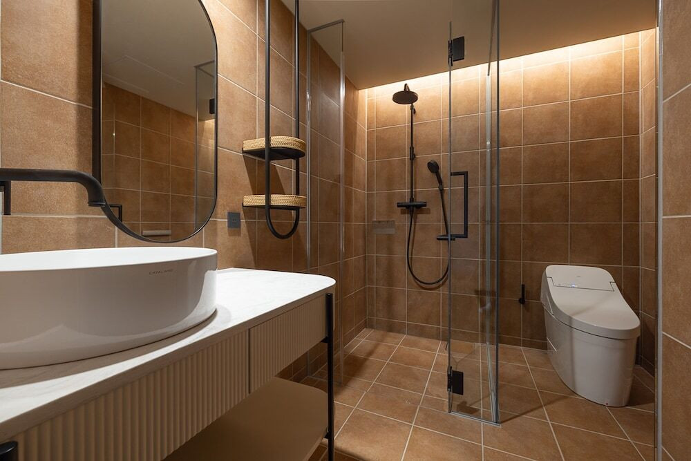 露天風呂付客室の浴室一例