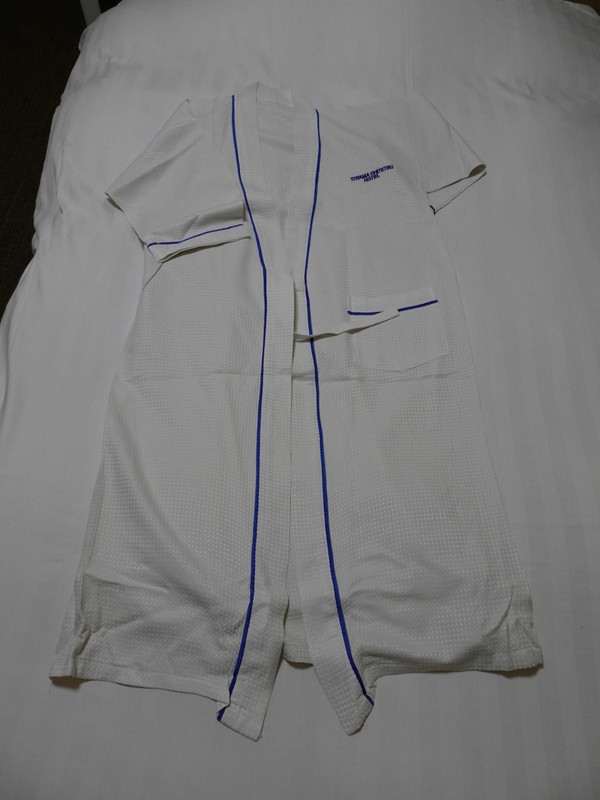 パジャマは、１ピースタイプ。