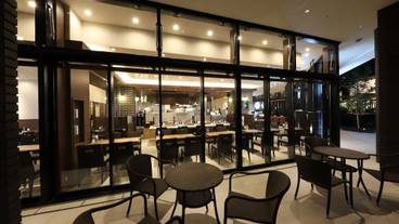 コーヒーショップ / 10