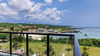 デラックスコーナースイート（2-4階）＜オーシャンフロント＞