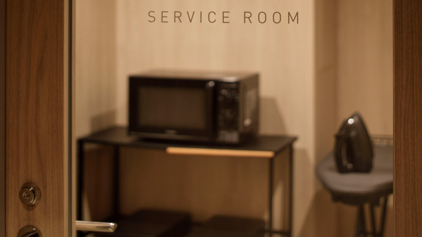 共用スペースの電子レンジ・アイロン