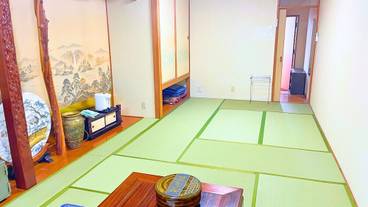 客室 / 36
