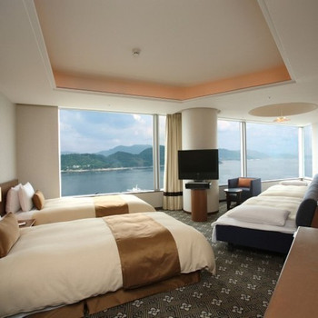 6. 一度は泊まりたいビューバス付きのお部屋！「グランドプリンスホテル広島」　2038236